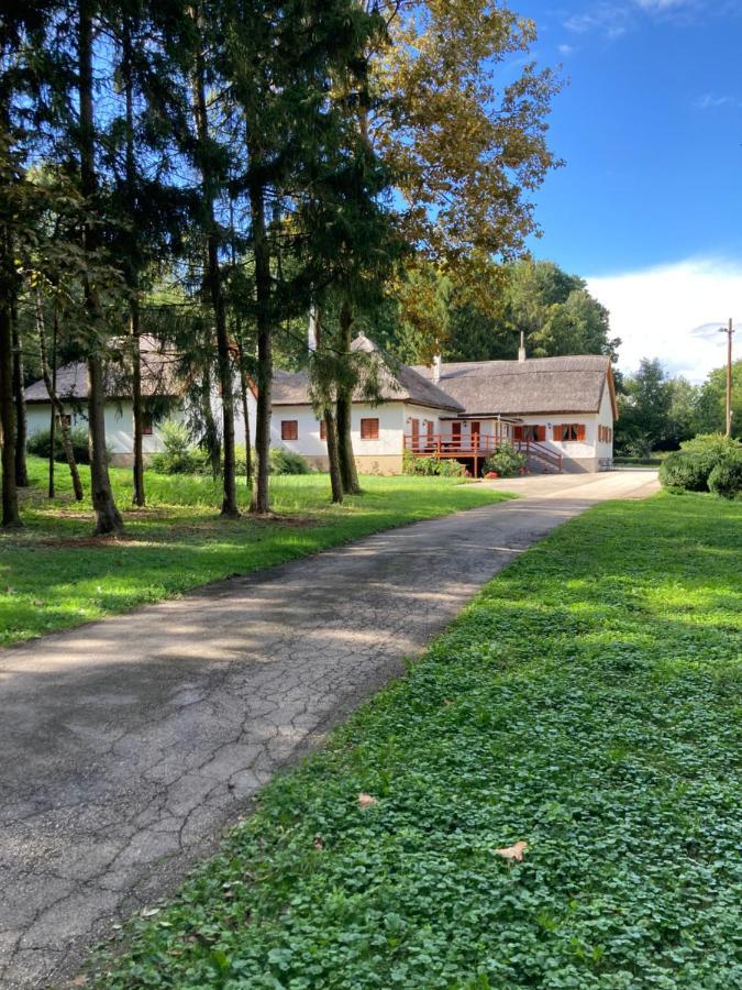 Wildente Vadaszhaz Tamási Exterior foto